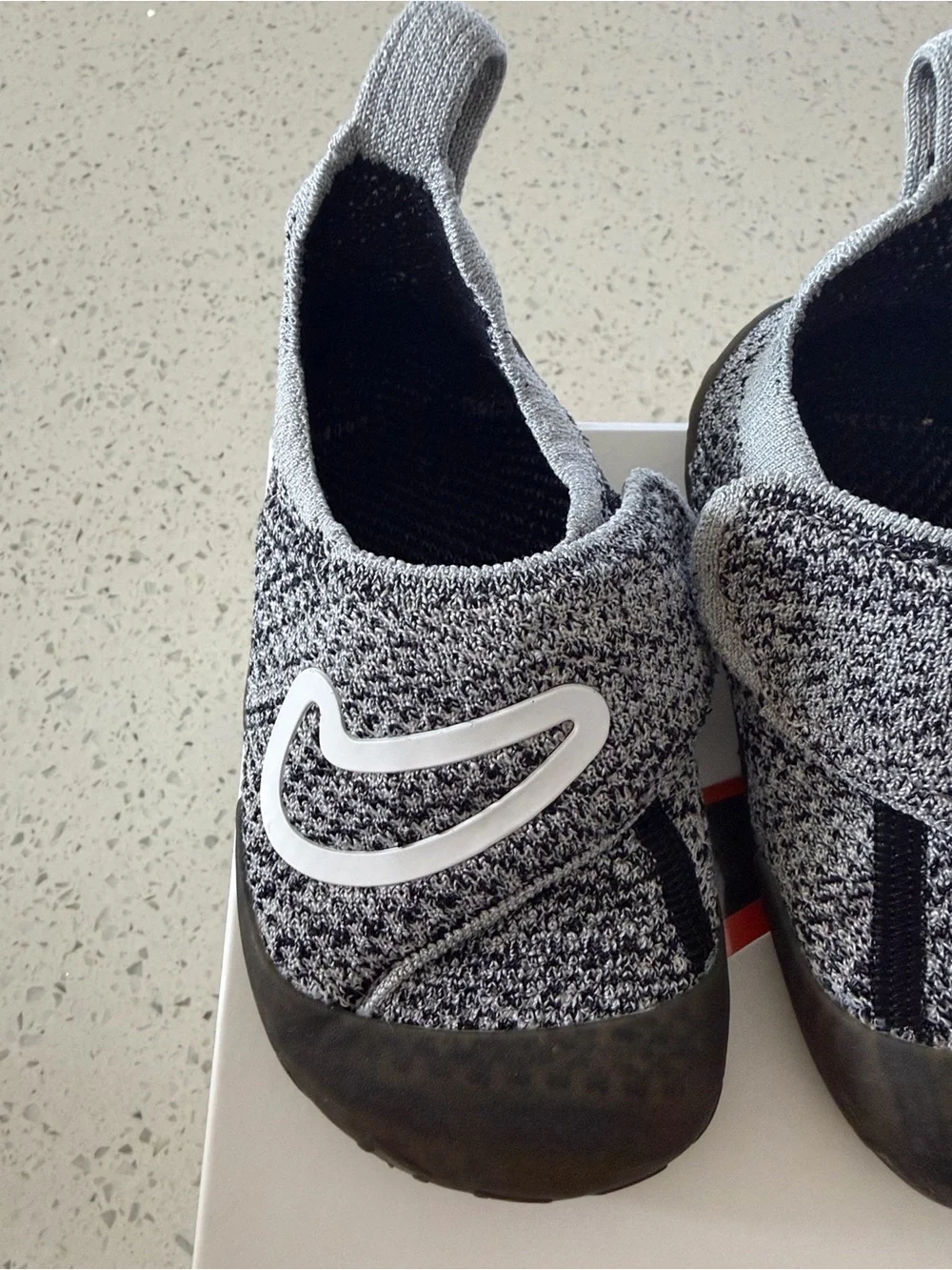 Nike swoosh black